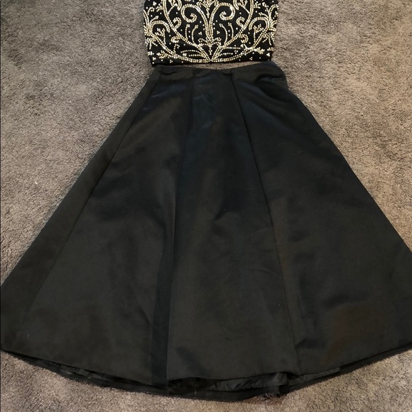 Two piece dress - Picture 3 of 3